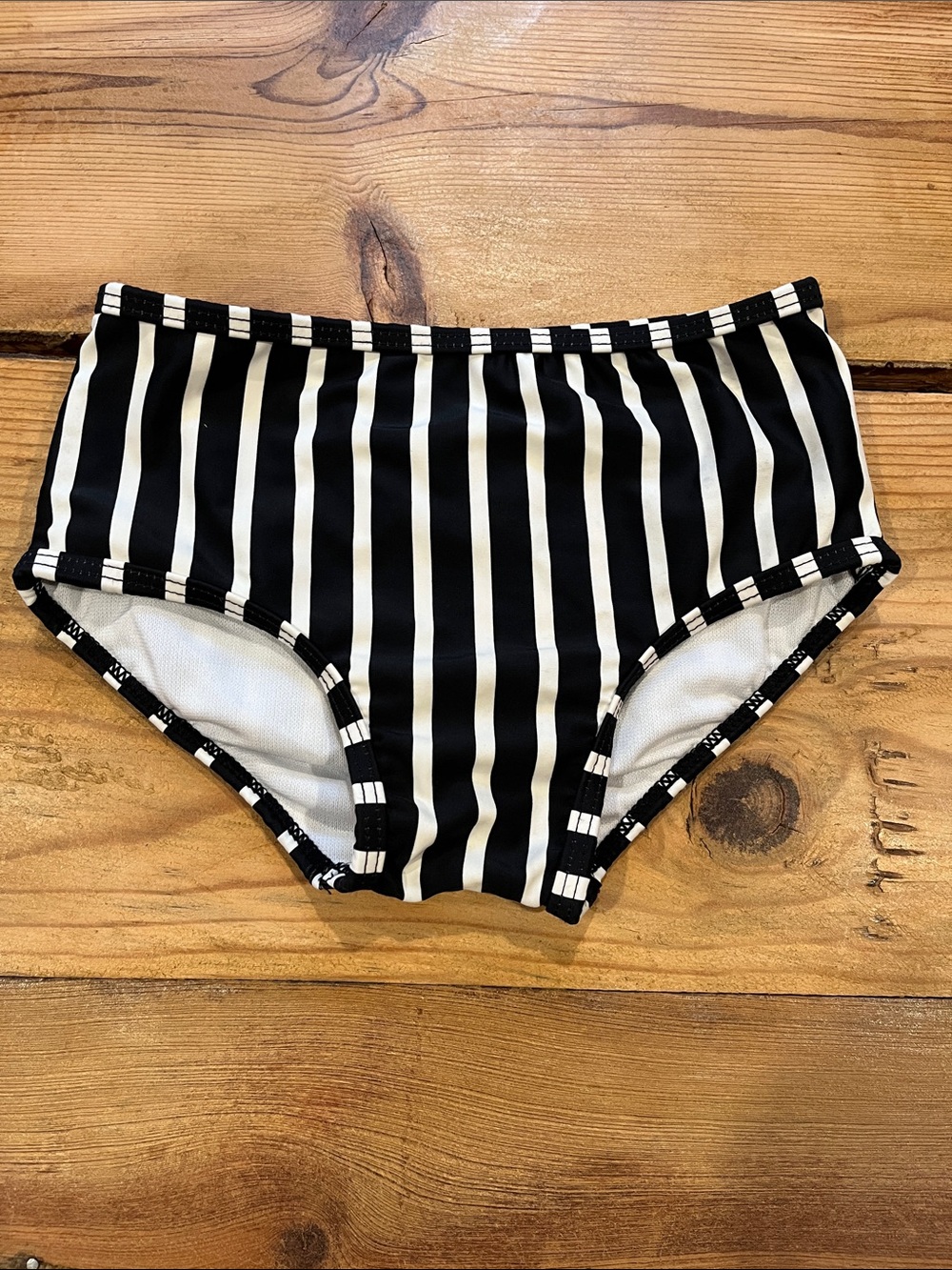 Set/2 RUFFLE BUTTS 4T Black Stripe Ruffed Bum Swim Set - Picture 3 of 7